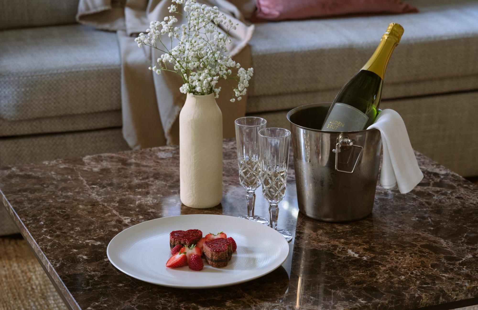 Hotel Alden Spluegenschloss Zuerich - Leonardo Limited Edition Luaran gambar
